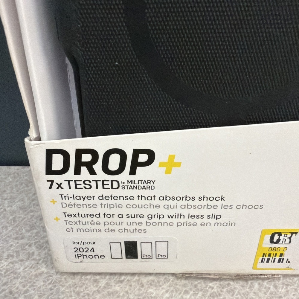 OtterBox Defender Pro Series MagSafe Case for Apple iPhone 16 Plus - Black NEW ! - Picture 2 of 3